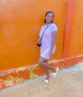 Dating Woman Cameroon to Yaoundé  : Vivie, 25 years